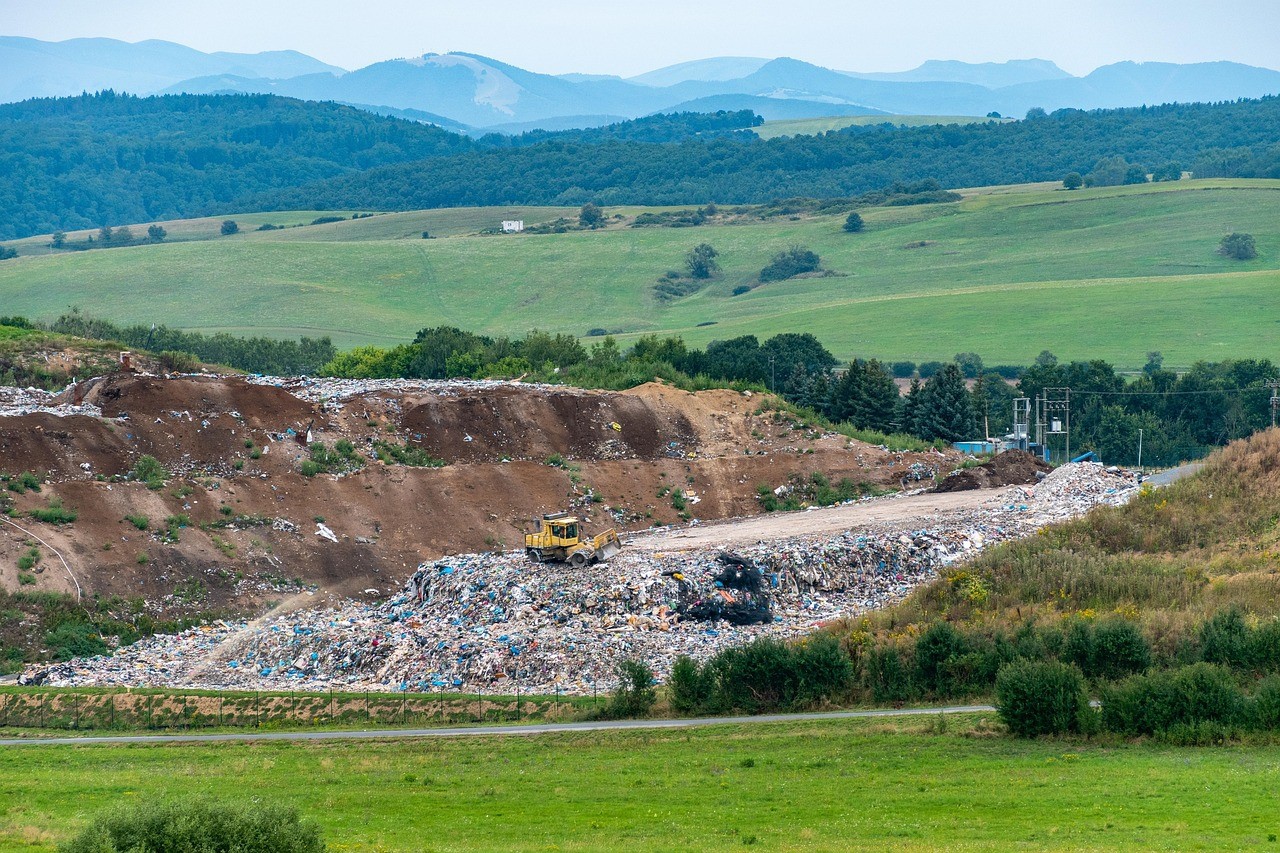 xtrodinary-landfill-65600891280 xtrodinary-landfill-65600891280